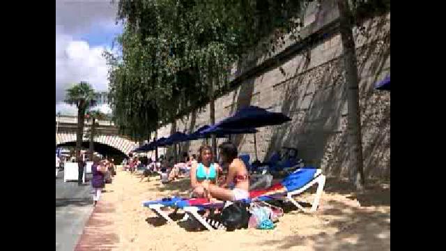 Urban beach unveiled in Paris